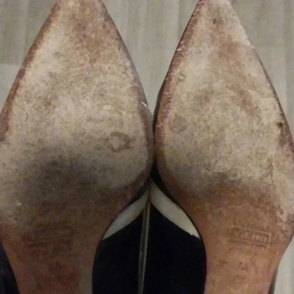 Giuseppe Zanotti Black/White Polka-Dot Kitten Heels Size 8.5AA Patent Leather - Picture 3 of 9